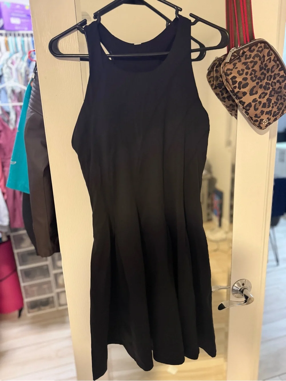 lululemon athletica sleek black